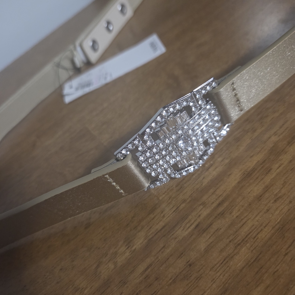 White House Black Market Cream Belt with Silver Embellishment - Picture 2 of 3